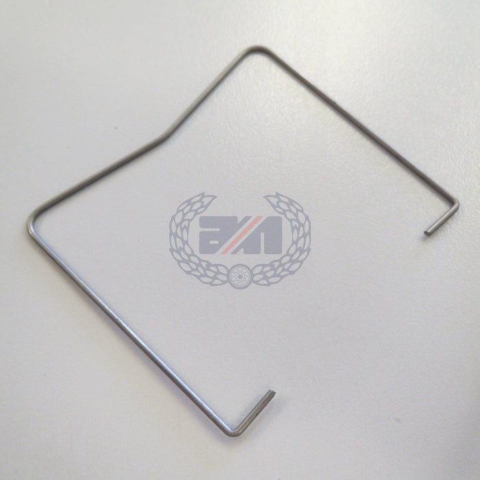 03-0084 CONTACT BREAKER COVER CLIP Norton