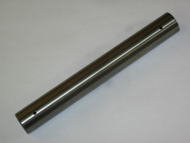 06-0453 swingarm spindle Norton Commando