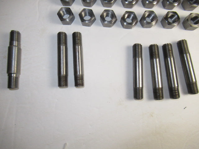 06-7095 Crankshaft Stud/Nut Kit 850 Mk3 Norton Commando 1975