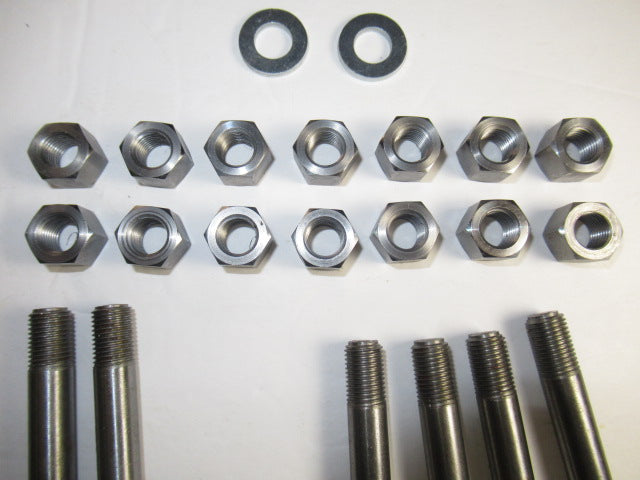 06-7095 Crankshaft Stud/Nut Kit 850 Mk3 Norton Commando 1975
