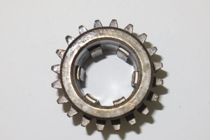 57-4335 Triumph 4 speed mainshaft 2nd gear 20 Tooth 20T