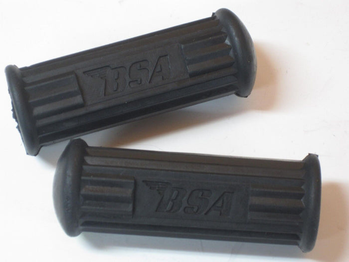 BSA FOOTREST Rubber 650 A65 logo 71 up 83-2651 peg rubbers 82-9602 square hole