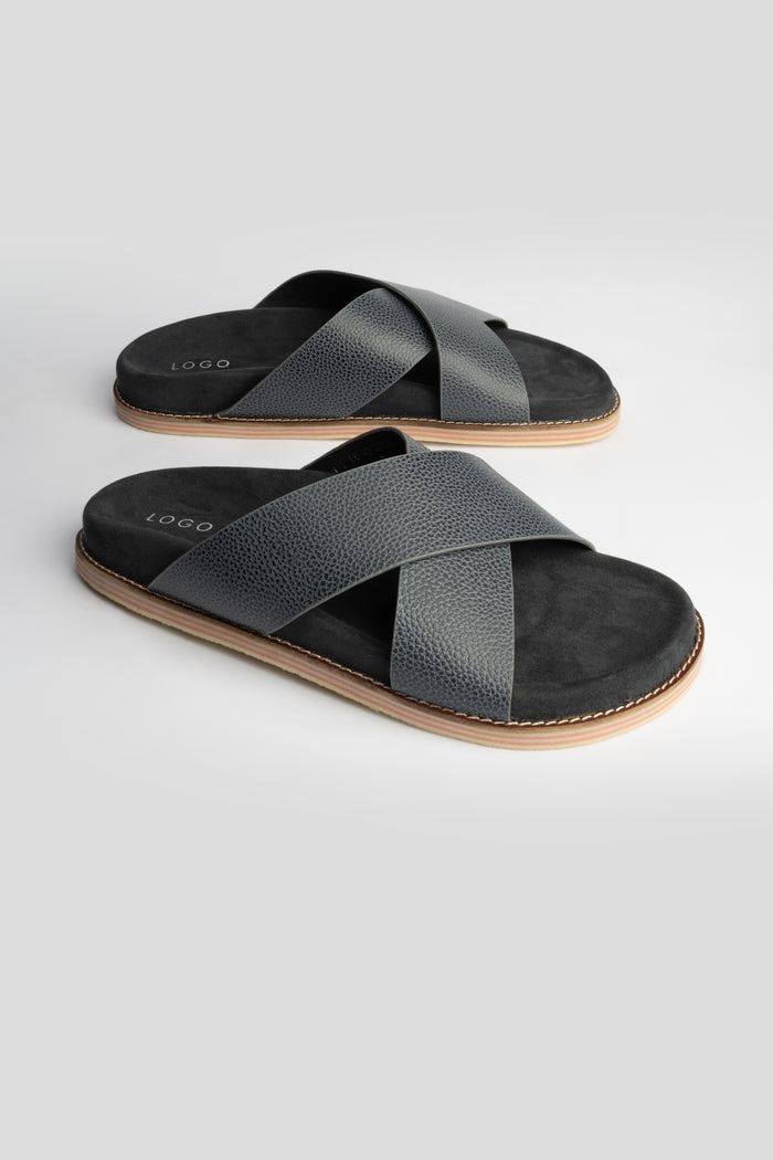 LOGO KINGSMEREON SLIPPER