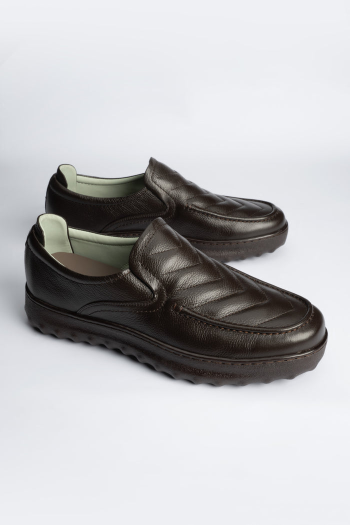 LOGO MONTAVELLE SLIP ONS