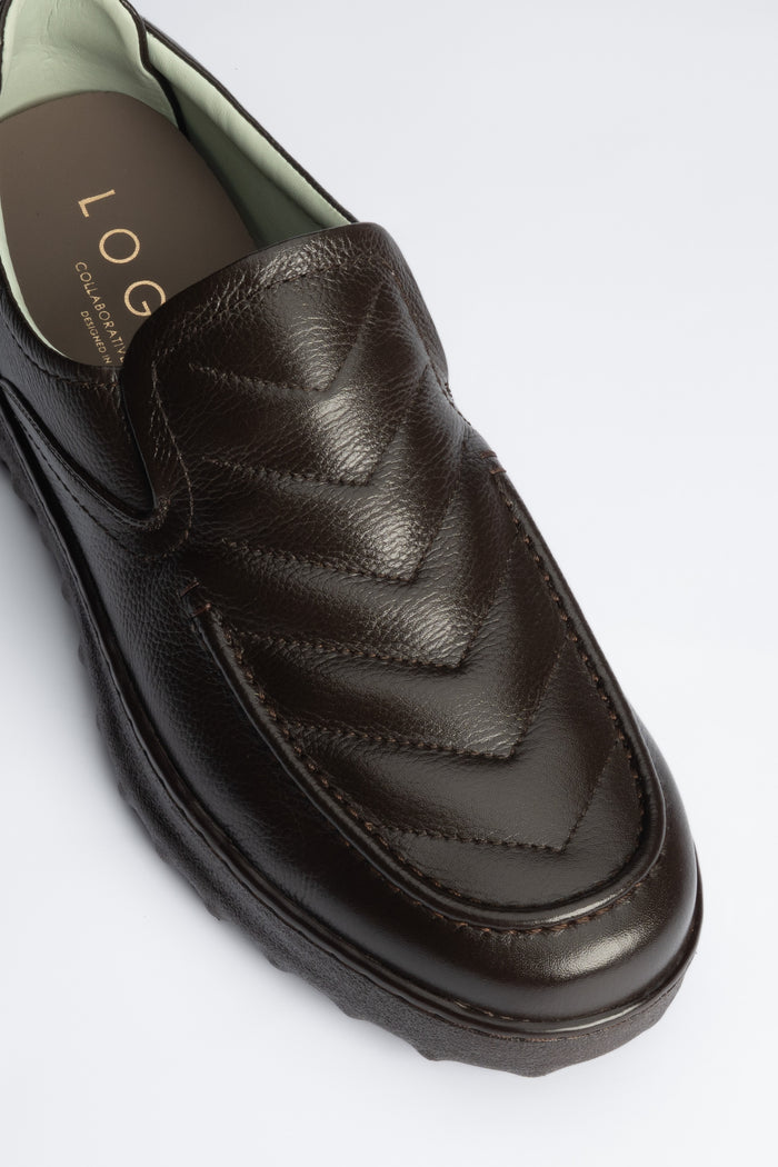 LOGO MONTAVELLE SLIP ONS