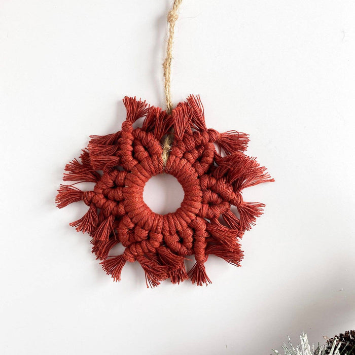 MACRAME SNOWFLAKE ORNAMENT
